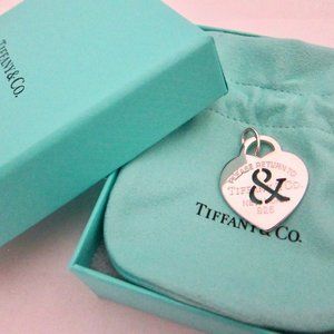 Return to Tiffany RTT Ampersand Heart Tag Pendant Large